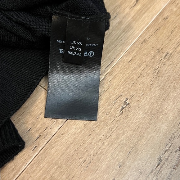 By Anthropologie Sweater Women's XS Black Merino Wool Short Sleeve Boxy Pullover - Picture 4 of 6
